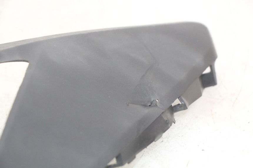 photo de FLANCO LATERAL DELANTERO DERECHO KYMCO AGILITY 16+ 4T 50 (2018 - 2023) - Recambio usado revisado