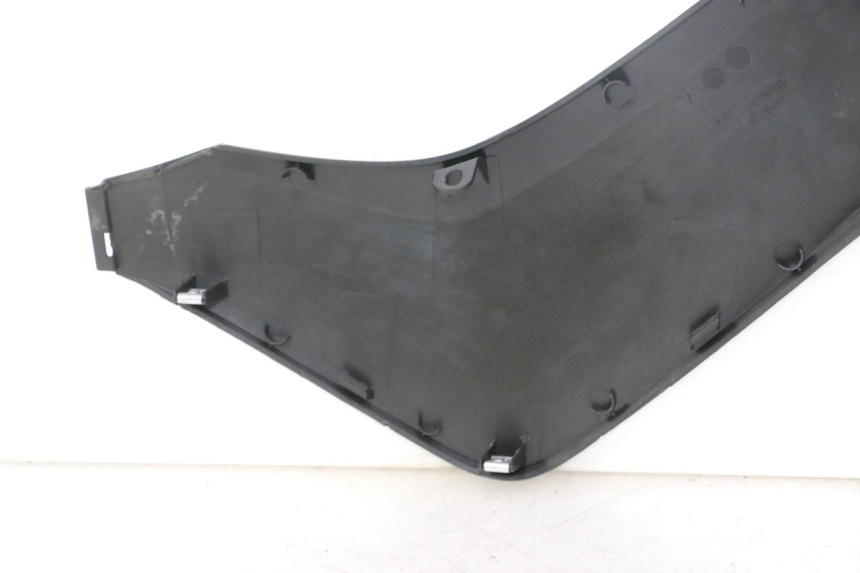 photo de FLANCO LATERAL DELANTERO DERECHO KYMCO AGILITY 16+ 4T 50 (2018 - 2023) - Marcados y referencias originales