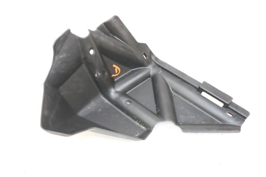 photo de CARENADO DELANTERO DERECHO MAG POWER BOMBERS 4T 50 (2016 - 2026) - Otra perspectiva