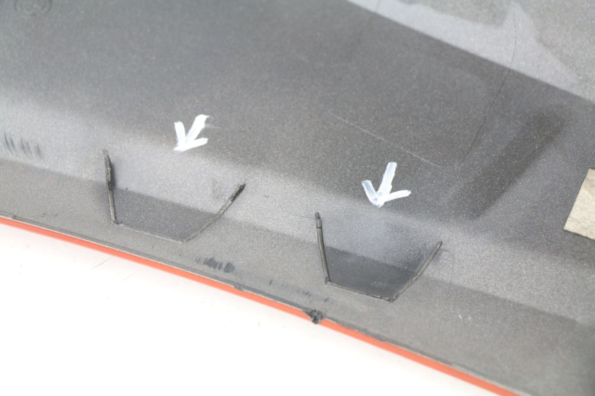 photo de CARENADO DELANTERO DERECHO BMW C SPORT 650 (2015 - 2021) - Primer plano técnico