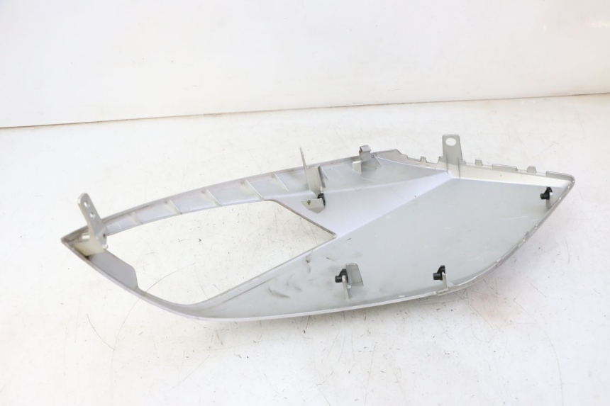 photo de FLANCO LATERAL DELANTERO DERECHO PEUGEOT CITYSTAR 50 (2013 - 2017) - Zoom estado de uso