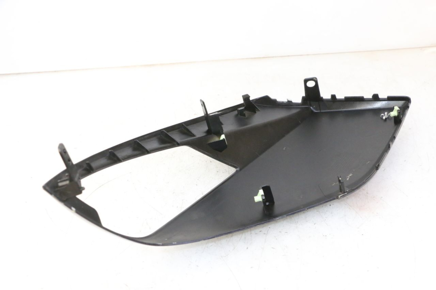 photo de FLANCO LATERAL DELANTERO DERECHO PEUGEOT CITYSTAR 50 (2013 - 2017) - Zoom estado de uso