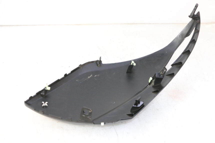 photo de FLANCO LATERAL DELANTERO DERECHO PEUGEOT CITYSTAR 50 (2013 - 2017) - Vista general del producto