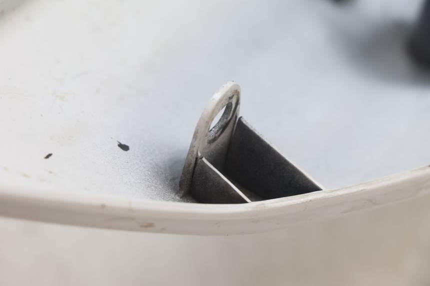 photo de CARENADO DELANTERO DERECHO YAMAHA FZ8 800 (2010 - 2016) - Características distintivas