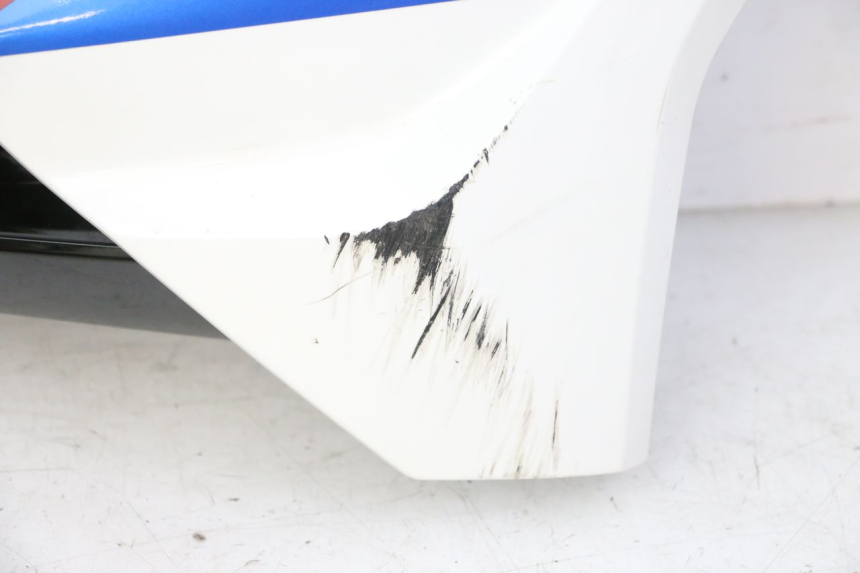 photo de CARENADO DELANTERO DERECHO BMW G310 R 310 (2016 - 2020) - Enfoque en la estructura