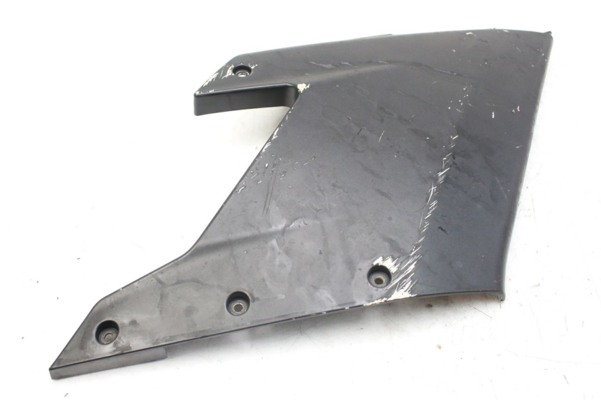 photo de FLANCO LATERAL DELANTERO DERECHO DERBI GPR 50 (2004 - 2009) - Estado de la superficie y material