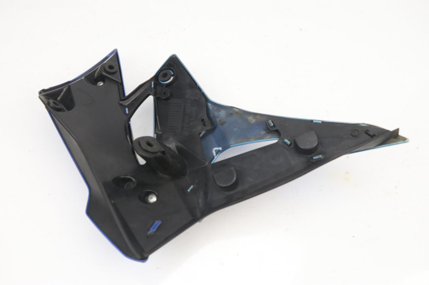 photo de CARENADO DELANTERO DERECHO SUZUKI GSR 750 (2011 - 2017) - Zoom estado de uso