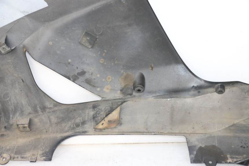 photo de CARENADO DELANTERO DERECHO SUZUKI GSXR GSX-R 1000 (2003 - 2004) - Zoom sobre los componentes