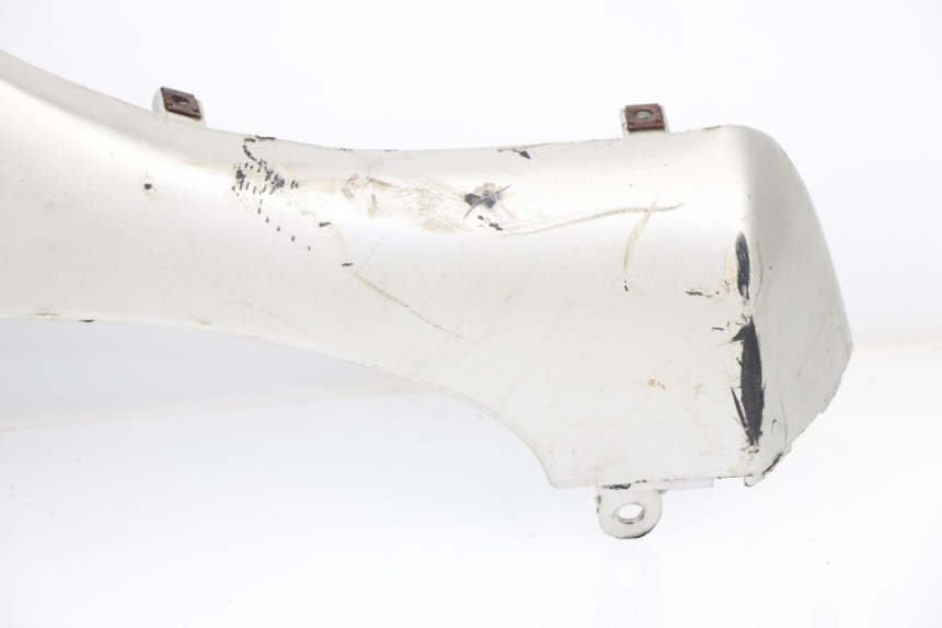 photo de CARENADO DELANTERO DERECHO KYMCO COBRA 100 (1998 - 2003) - Detalles de los puntos de fijación