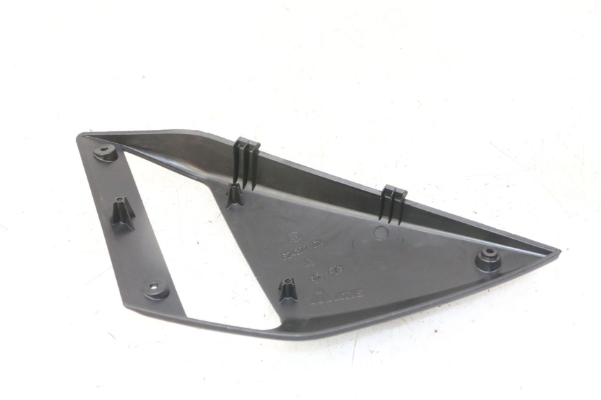 photo de CARENADO DELANTERO DERECHO GILERA NEXUS 125 (2009 - 2013) - Vista general del producto