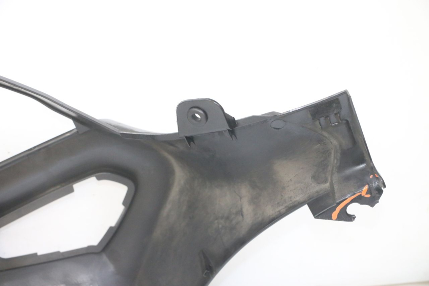 photo de CARENADO DELANTERO DERECHO HONDA NTV DEAUVILLE ABS 700 (2007 - 2016) - Características distintivas