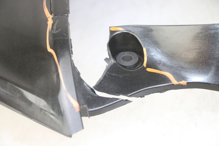 photo de CARENADO DELANTERO DERECHO HONDA NTV DEAUVILLE ABS 700 (2007 - 2016) - Foto de producto adicional