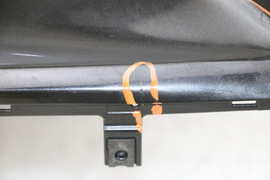 photo de CARENADO DELANTERO DERECHO HONDA NTV DEAUVILLE ABS 700 (2007 - 2016) - Enfoque en la estructura