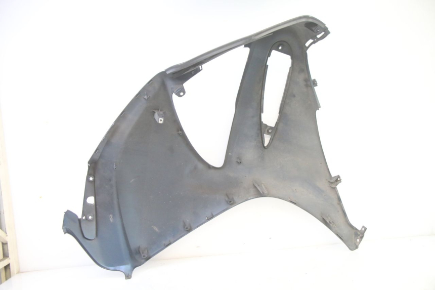 photo de CARENADO DELANTERO DERECHO HONDA ST PAN EUROPEAN 1300 (2002 - 2013) - Primer plano técnico