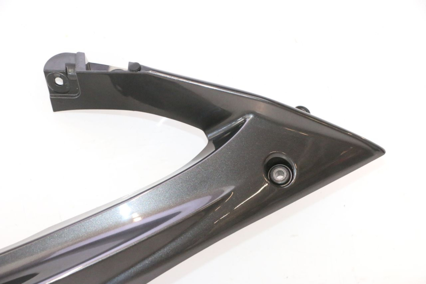 photo de CARENADO LATERAL DELANTERO DERECHO SUPERIOR YAMAHA YZF R6 600 (2008 - 2009) - Detalle de la pieza