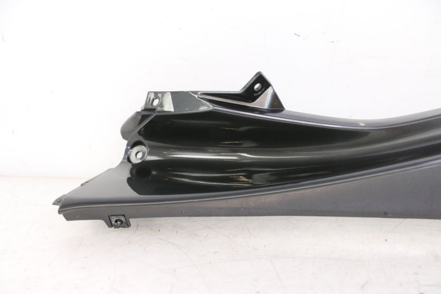 photo de CARENADO LATERAL DELANTERO DERECHO SUPERIOR YAMAHA YZF R6 600 (2008 - 2009) - Otra perspectiva