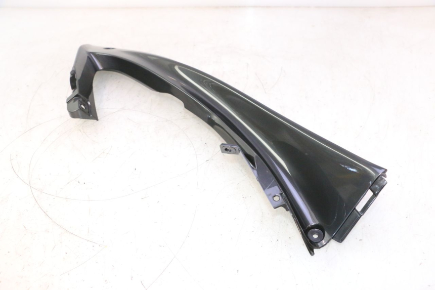 photo de CARENADO LATERAL DELANTERO DERECHO SUPERIOR YAMAHA YZF R6 600 (2008 - 2009) - Estado de la superficie y material