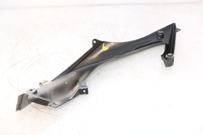 photo de CARENADO LATERAL DELANTERO DERECHO SUPERIOR YAMAHA YZF R6 600 (2008 - 2009) - Marcados y referencias originales