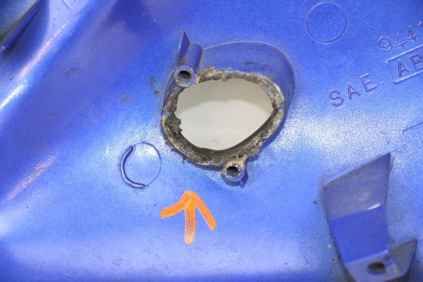 photo de CARENADO DELANTERO DERECHO SUZUKI SV S 650 (1999 - 2002) - Primer plano técnico