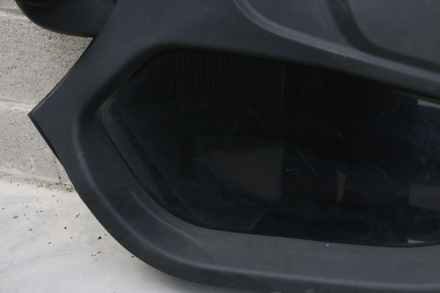 photo de CARENADO DELANTERO DERECHO RENAULT TWIZY 45 (2012 - 2019) - Inspección visual detallada