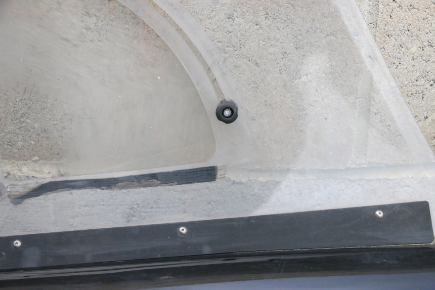 photo de CARENADO DELANTERO DERECHO RENAULT TWIZY 45 (2012 - 2019) - Primer plano técnico