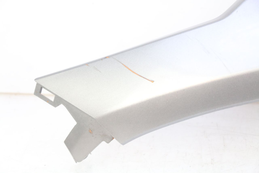 photo de FLANCO LATERAL DELANTERO DERECHO HONDA VISION NSC R 50 (2013 - 2015) - Marcados y referencias originales