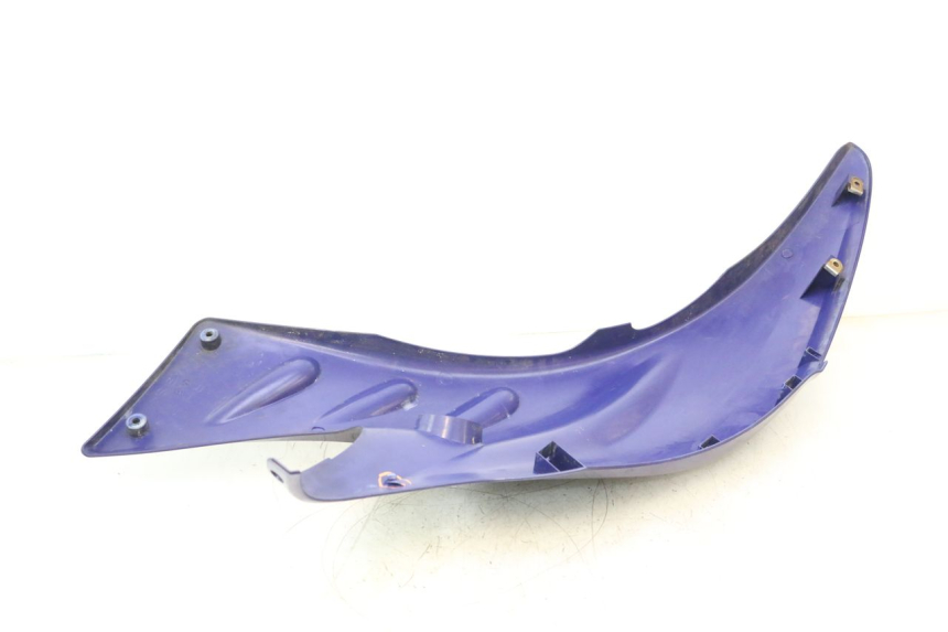 photo de CARENADO DELANTERO DERECHO YAMAHA WAVE RUNNER GP R 1200 (2000 - 2003) - Detalles de los puntos de fijación