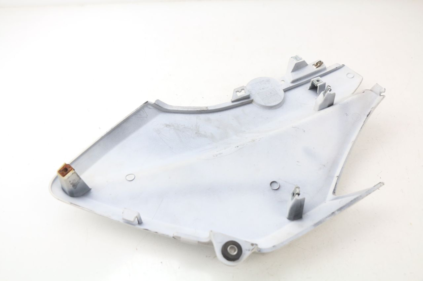 photo de CARENADO DELANTERO DERECHO YAMAHA XMAX X-MAX ABS 125 (2014 - 2016) - Zoom estado de uso