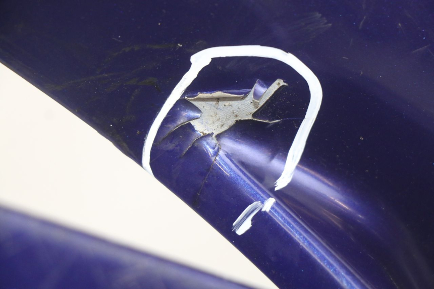 photo de FLANCO LATERAL DELANTERO DERECHO YAMAHA YZF R1 1000 (2007 - 2008) - Detalles de los puntos de fijación