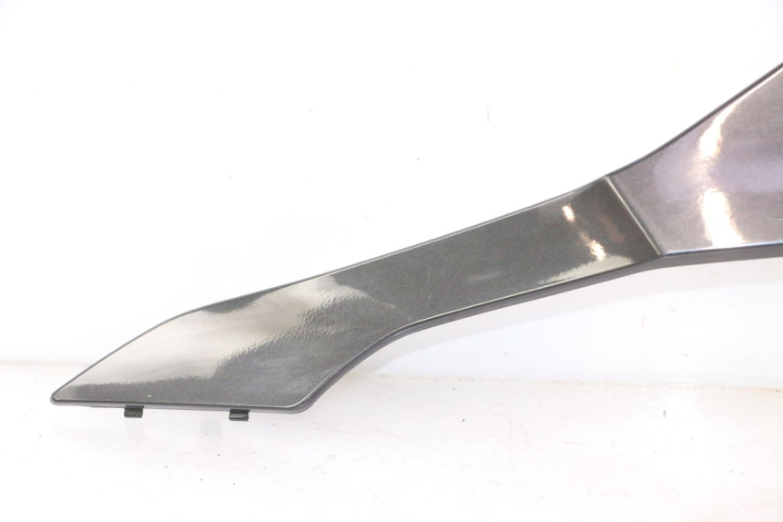 photo de CARENADO DELANTERO DERECHO YAMAHA YZF R6 600 (2008 - 2009) - Detalle de la pieza