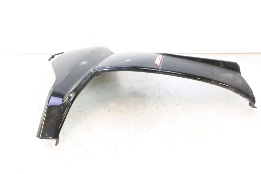 photo de CARENADO DELANTERO IZQUIERDO APRILIA ATLANTIC S 125 (2010 - 2013) - Detalles de los puntos de fijación