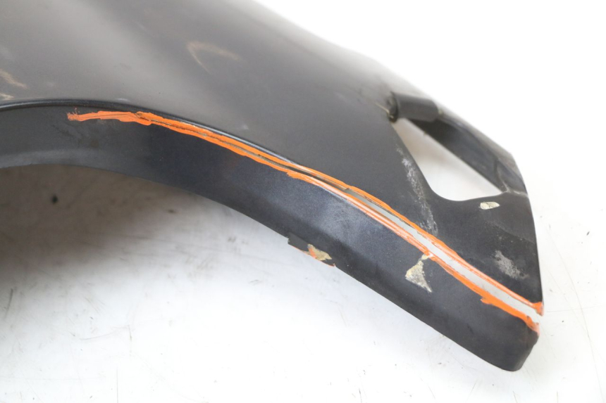 photo de FLANCO LATERAL DELANTERO IZQUIERDO BMW C1 125 (2000 - 2003) - Detalles de los puntos de fijación