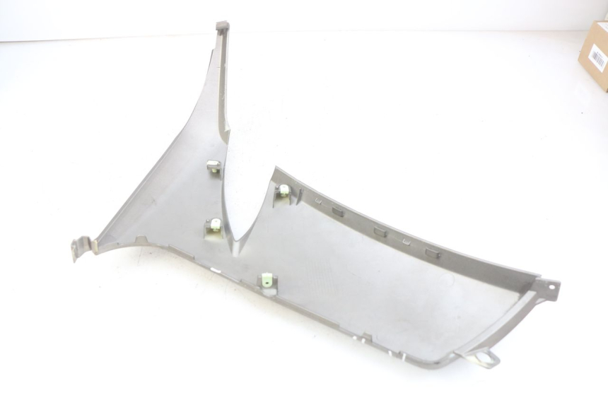 photo de FLANCO LATERAL DELANTERO IZQUIERDO PEUGEOT CITYSTAR 125 (2011 - 2017) - Vista general del producto