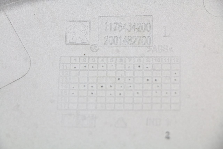 photo de CARENADO DELANTERO IZQUIERDO PEUGEOT CITYSTAR 50 (2013 - 2017) - Marcados y referencias originales