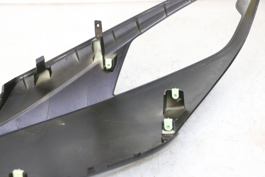 photo de CARENADO DELANTERO IZQUIERDO PEUGEOT CITYSTAR 50 (2013 - 2017) - Otra perspectiva