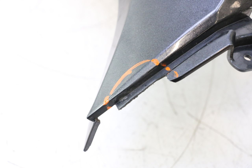 photo de ALETA LATERAL DELANTERA IZQUIERDA KAWASAKI ER-6 ER6 F ABS 650 (2012 - 2016) - Perfil de la pieza de repuesto