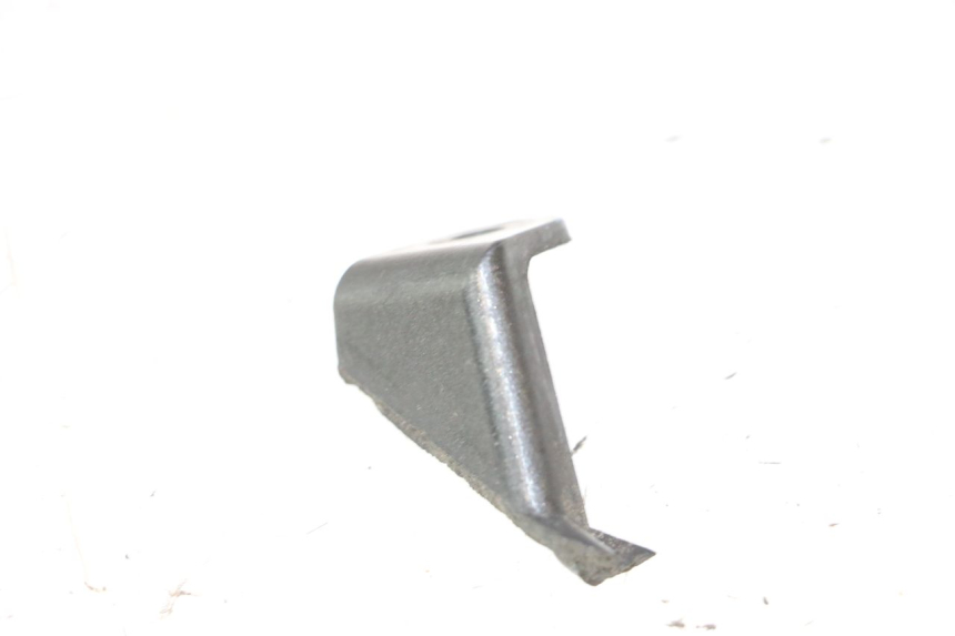 photo de ALETA LATERAL DELANTERA IZQUIERDA KAWASAKI ER-6 ER6 F ABS 650 (2012 - 2016) - Detalles de los puntos de fijación