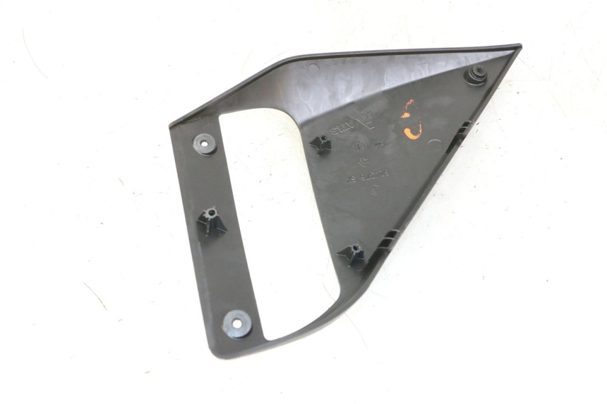 photo de CARENADO DELANTERO IZQUIERDO GILERA NEXUS 300 (2008 - 2013) - Zoom estado de uso