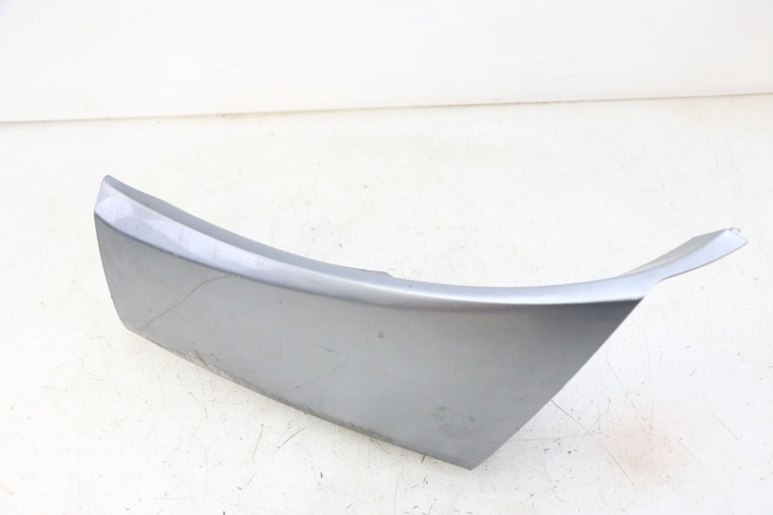 photo de CARENADO DELANTERO IZQUIERDO SYM JOYMAX 125 (2010 - 2017) - Detalle de la pieza