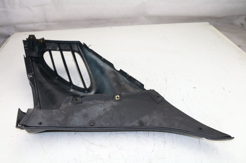photo de CARENADO DELANTERO IZQUIERDO BMW K LT ABS 1100 (1990 - 1996) - Primer plano técnico