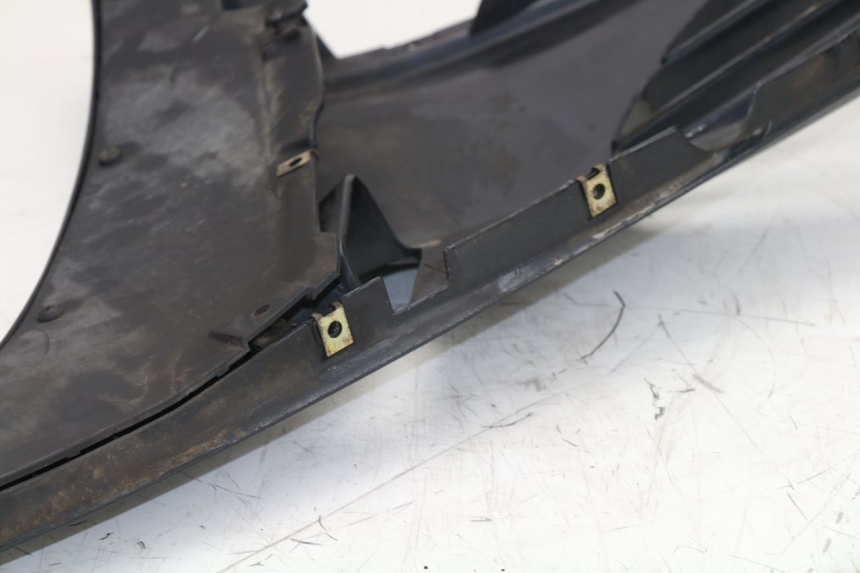 photo de CARENADO DELANTERO IZQUIERDO BMW K LT ABS 1100 (1990 - 1996) - Detalles de los puntos de fijación