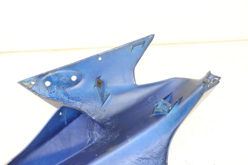 photo de CARENADO DELANTERO IZQUIERDO KAWASAKI ZR7 ZR-7 S 750 (1999 - 2004) - Detalles de los puntos de fijación