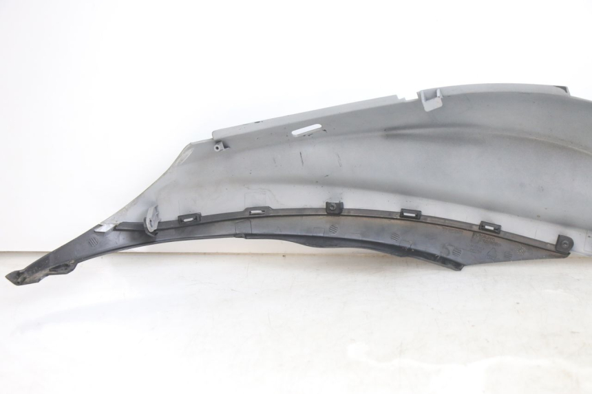 photo de FLANCO LATERAL DELANTERO IZQUIERDO PIAGGIO MEDLEY 125 (2016 - 2023) - Zoom estado de uso