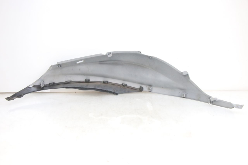 photo de FLANCO LATERAL DELANTERO IZQUIERDO PIAGGIO MEDLEY 125 (2016 - 2023) - Otra perspectiva