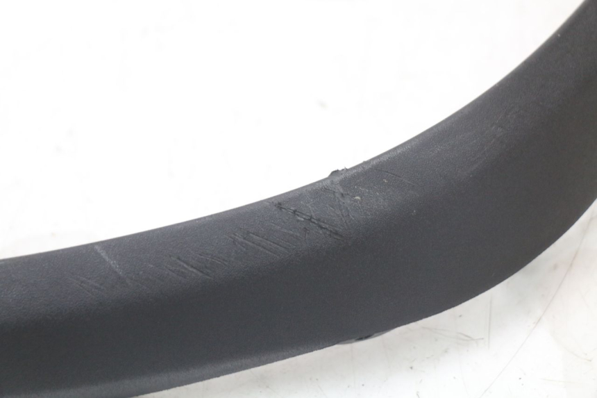 photo de CARENADO DELANTERO IZQUIERDO PIAGGIO MP3 HPE 350 (2018 - 2020) - Zoom estado de uso