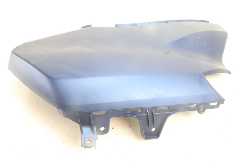 photo de CARENADO DELANTERO IZQUIERDO YAMAHA N-MAX NMAX 125 (2021 - 2024) - Primer plano técnico