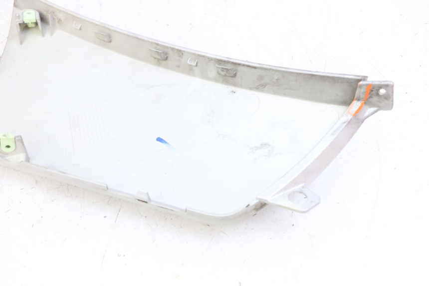 photo de CARENADO DELANTERO IZQUIERDO PEUGEOT CITYSTAR 2T 50 (2018 - 2021) - Detalle de la pieza