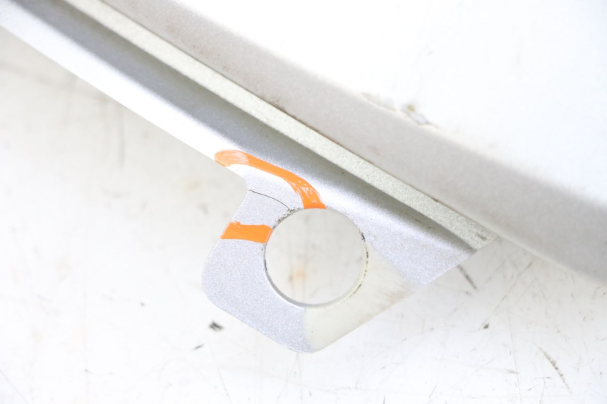 photo de CARENADO DELANTERO IZQUIERDO PEUGEOT CITYSTAR 2T 50 (2018 - 2021) - Otra vista del artículo