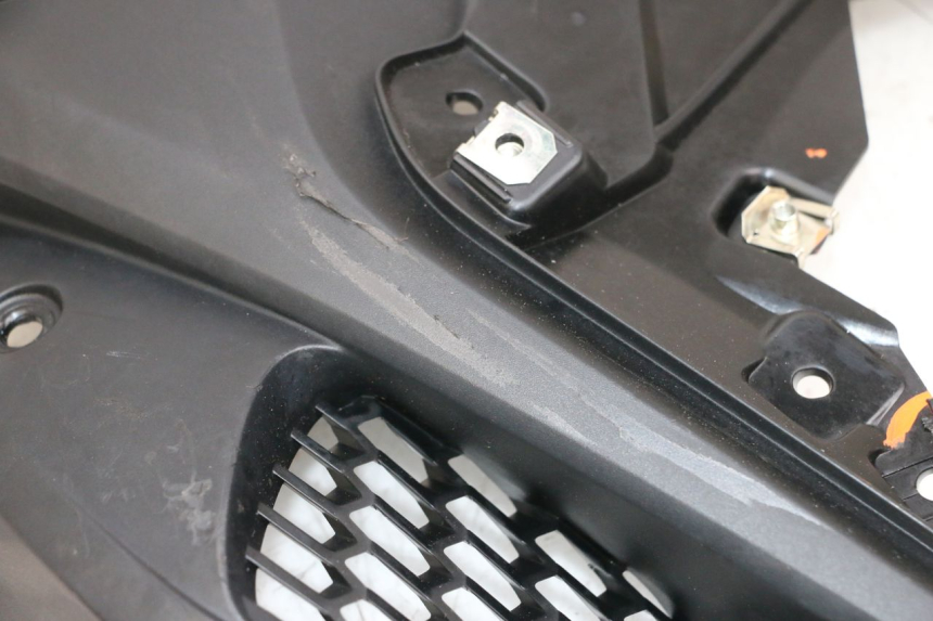 photo de CARENADO DELANTERO IZQUIERDO BMW R GS 1250 (2021 - 2024) - Estado de la superficie y material