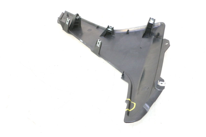 photo de CARENADO DELANTERO IZQUIERDO JM MOTORS R-MAX TECH 50 (2024 - 2026) - Estado de la superficie y material